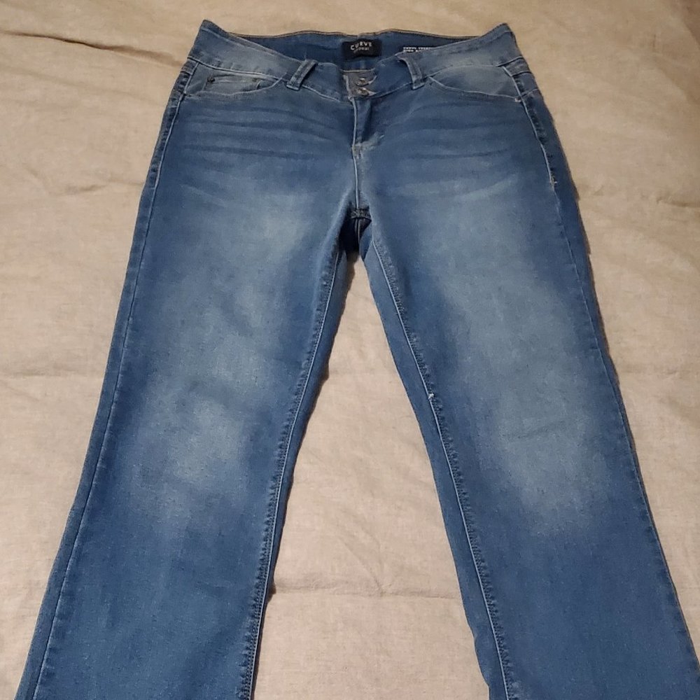 Curve Appeal Flared Leg Jean's- Brand New - Size 8
